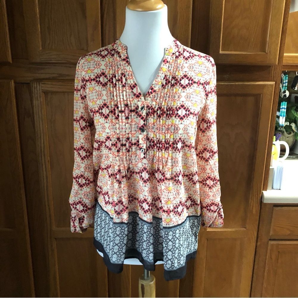 Anthropologie HD in Paris Pink Geometric Top Blouse Size 4